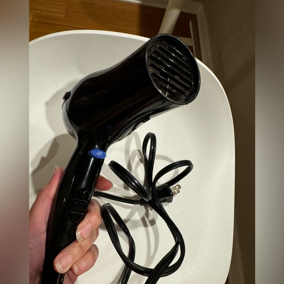 CONAIR mini hair dryer - Picture 3 of 3